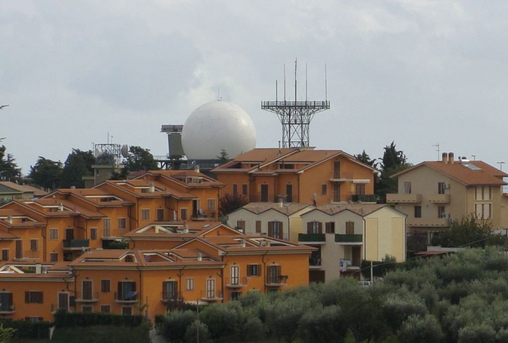 Risultati immagini per Potenza Picena radar NATO