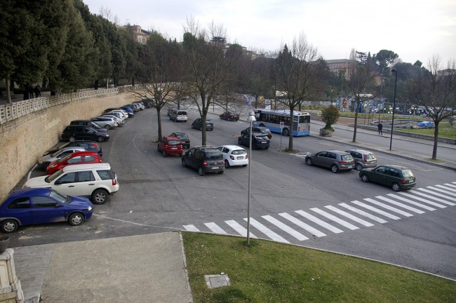 Caccia al parcheggio Park S maglia nera Cronache Maceratesi