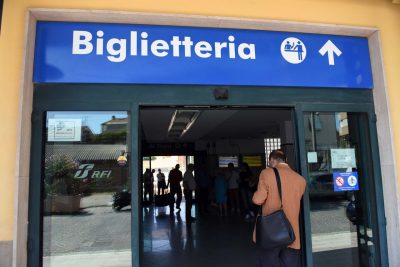 nuovi-bagni-in-stazione-biglietteria-civitanova-10-400x267