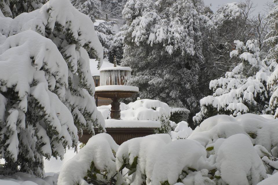 Neve, protezione civile: previsti altri 10 centimetri Poi freddo e ghiaccio Neve, protezione civile: previsti altri 10 centimetri Poi freddo e ghiaccio