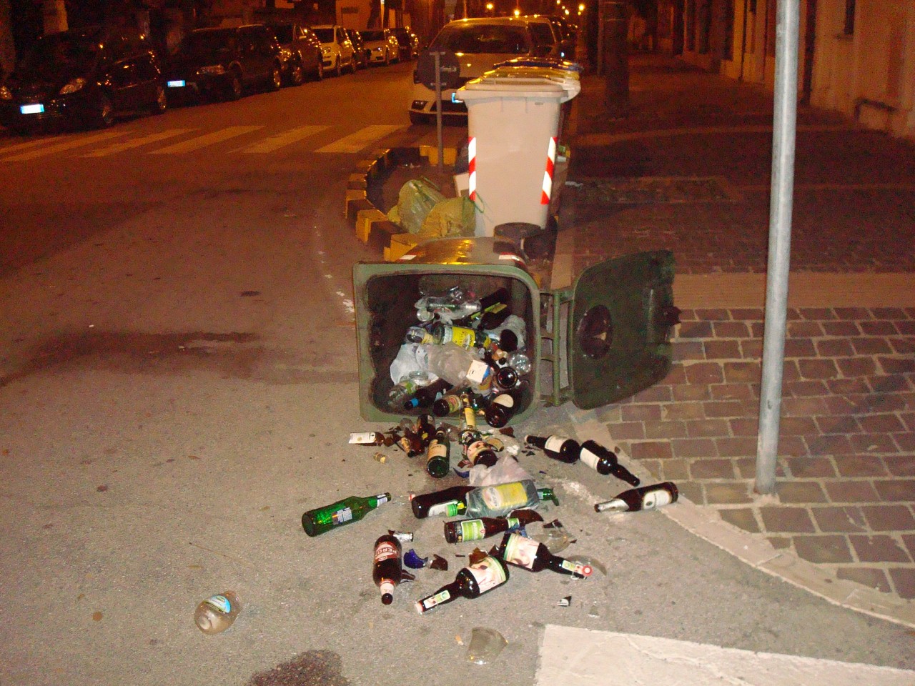 Genertel Vandalici Atti