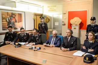 Operazione_Ishan_ArrestiNigeriani_FF-0-325x217