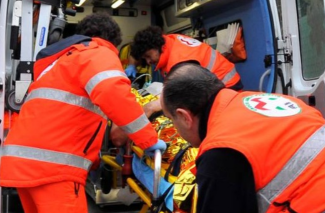 ambulanza-118-archivio-arkiv-325x213