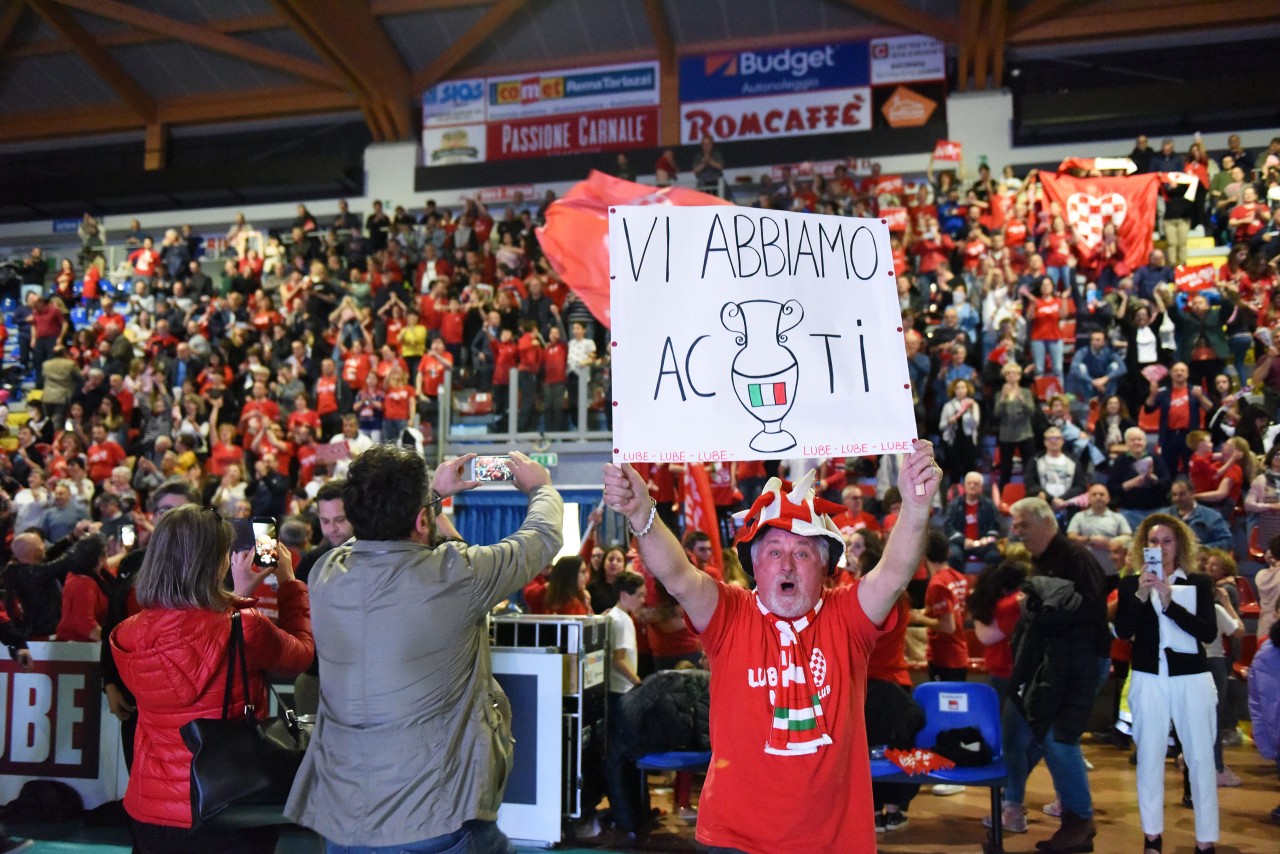 Volley, Civitanova campione a Berlino: battuta Kazan 3-1 Volley, Civitanova campione a Berlino: battuta Kazan 3-1