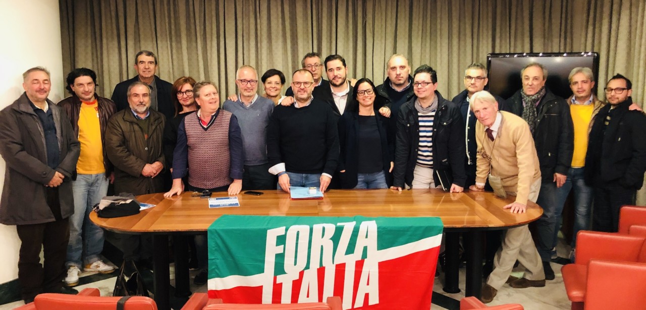 Macerata 2020, Forza Italia lanciata: «Fondamentali per il centrodestra Parte la campagna di ascolto» - Cronache Maceratesi