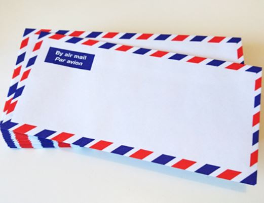 Voleva un certificato di nascita, il Comune gli chiede ...