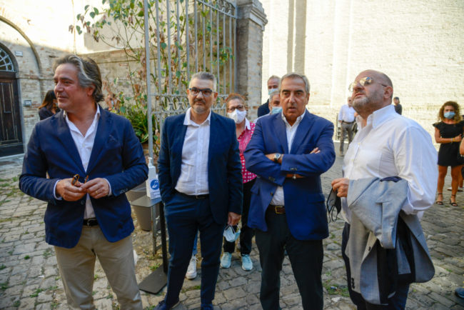 ForzaItalia_Gasparri_FF-1-650x434