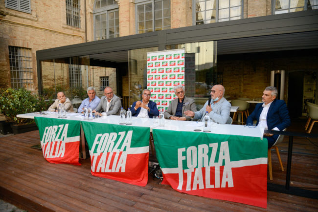 ForzaItalia_Gasparri_FF-5-650x434
