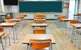 scuola-scuole-aula-banco-banchi