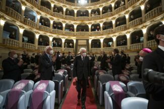 mattarella_presidenza-della-repubblica-9-325x217
