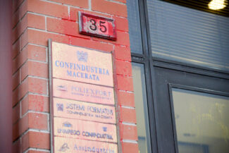 Confindustria_FF-4-325x217