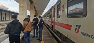 Polfer-polizia-archivio-arkiv-stazione-controlli