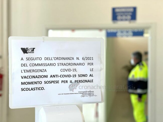 cartello_centro_vaccinale