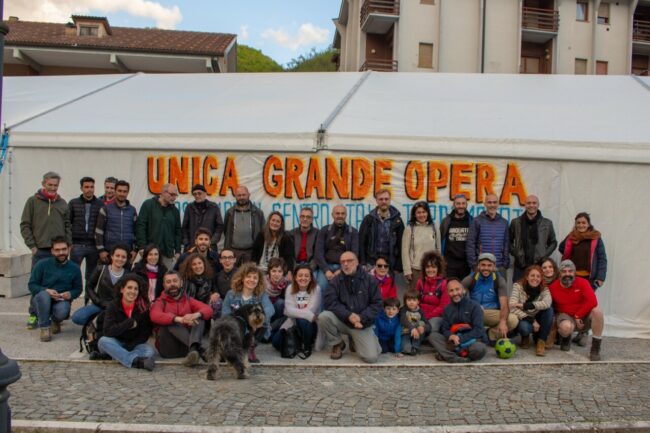 foto-di-gruppo-Itaca-Monti-Sibillini-2019-1-650x433