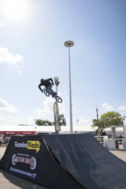 motor-days-8-433x650