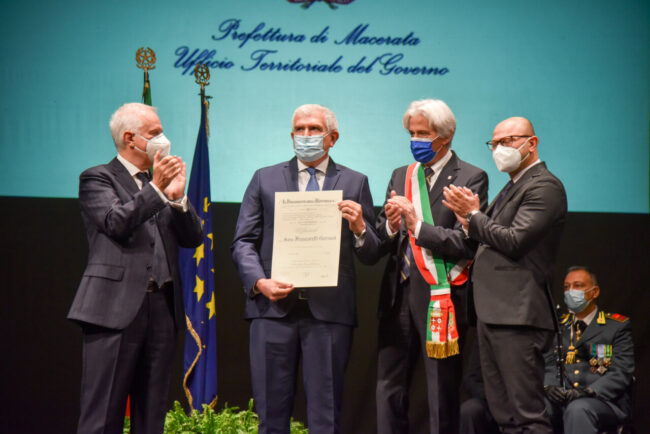 FrascarelliGervasi_PrefetturaOnorificenze_FF-10-650x434