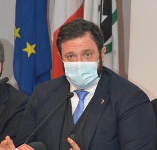 100giorniGiuntaAcquaroli_Carloni-325x311