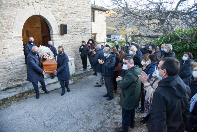 Peppina_Funerale_FF-26-650x434