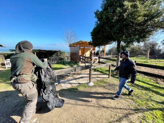 cristian-moroni-giro-italia-a-cavallo-2-650x488