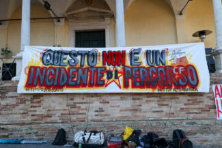 manifestazione-studenti-fermo-lenoci-5-325x217