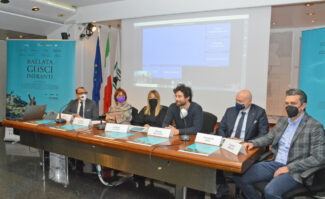 LaBallataDeiGusciInfranti_03-325x199