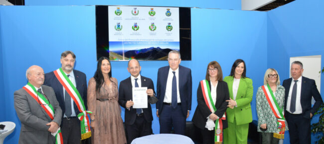 distretto-turistico-sibillini-accordo-2-650x290