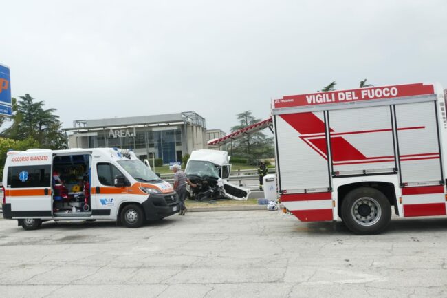 Troppi incidenti: sulla superstrada 336 a Vanzaghello un rilevatore di  velocità di ultima generazione