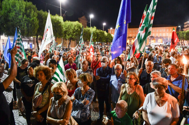 manifestazione-per-alika-sindacati-piazza-civitanova-FDM