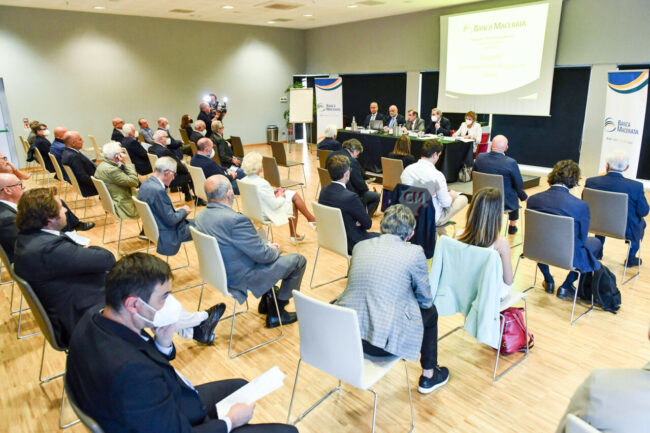 banca-macerata-assemblea-azionisti-civitanova-FDM-7-650x433