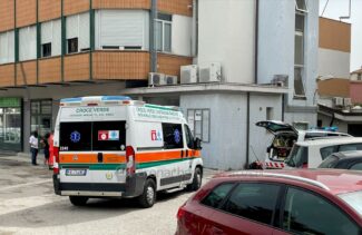 Uomo di 43 anni trovato morto nella sua abitazione