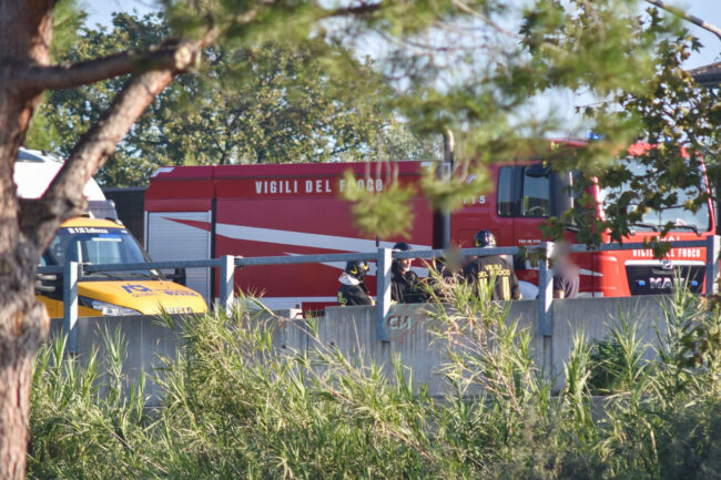 incendio-veicolo-in-autostrada-a14-vdf-civitanova-FDM-5-650x433