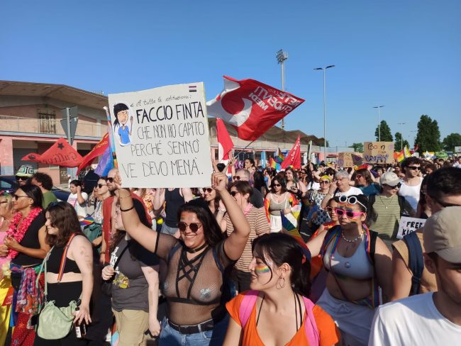 marche-pride-civitanova-3-1-650x488