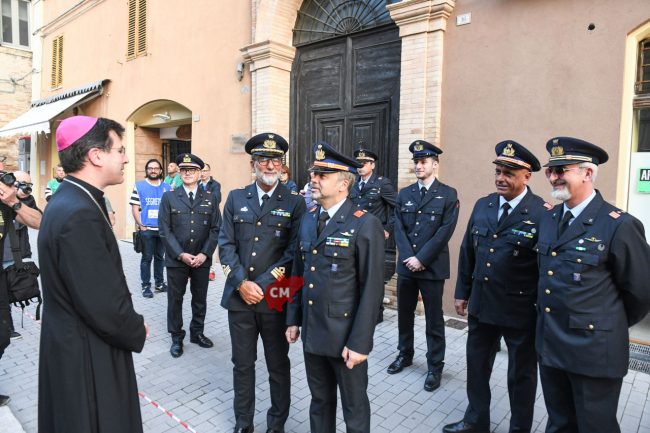 pellegrinaggio-macerata-loreto-2023-arrivo-a-loreto-FDM-11-650x433