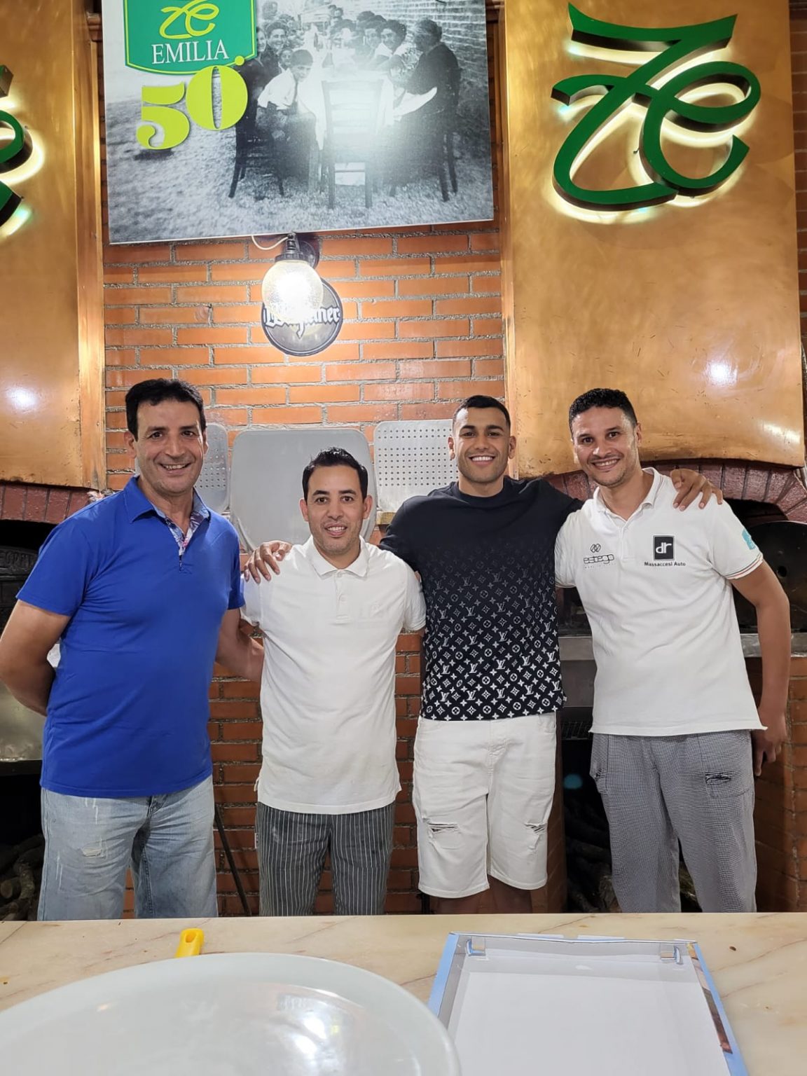 Walid Cheddira A Cena Sul Lungomare Di Porto Recanati La Mia Pizza 