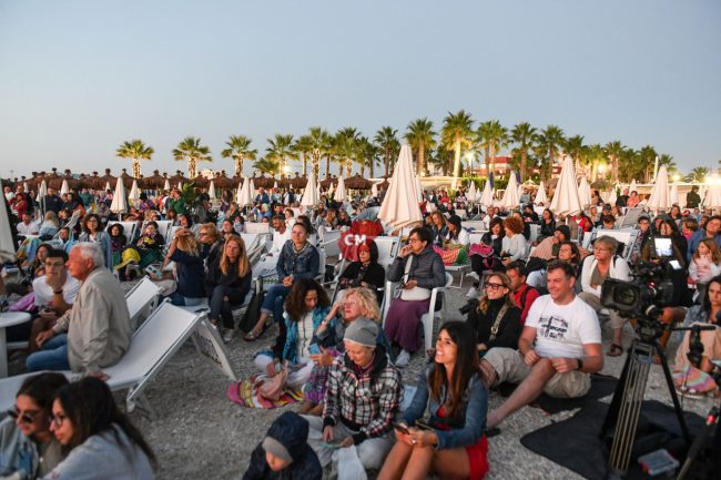 🌄 Sveglia all'alba, pronti per una nuova avventura! 🎥 - JOBDV/Studio