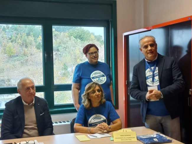 Confindustria Macerata dona un nuovo apparecchio radiologico all'ospedale  di Camerino - Picchio News - Il giornale tra la gente per la gente