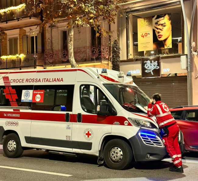 ferimento-civitanova-corso-umberto-5-e1703882943145-650x595