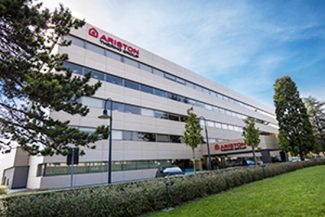 2972_n_Ariston_Thermo_Group-HQ_Fabriano_300x200-1-325x217