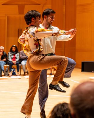 FOCUS-SCIARRONI-02-Save-The-Last-Dance-For-Me-©-Passages-Transfestival-Metz-2023-Photo-Raoul-Gilibert-813x1024-1-318x400