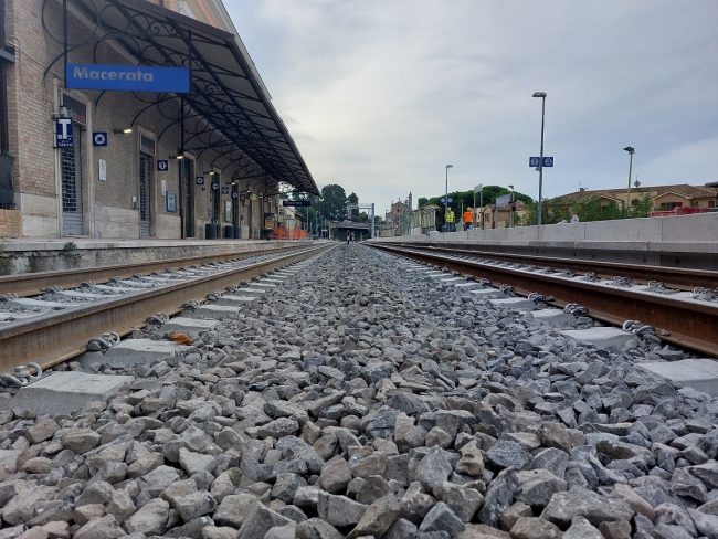 stazione-treni-macerata-2-650x488