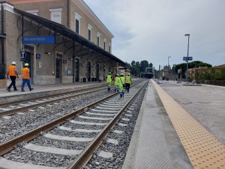 stazione-treni-macerata-5-325x244