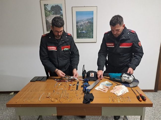 albanesi-furti-osimo-arresti