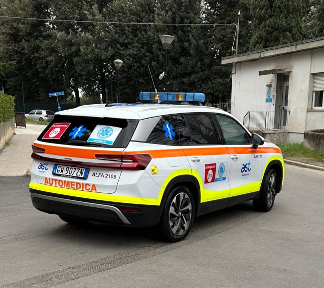 ambulanza-automedica-118-archivio-arkiv-650x578