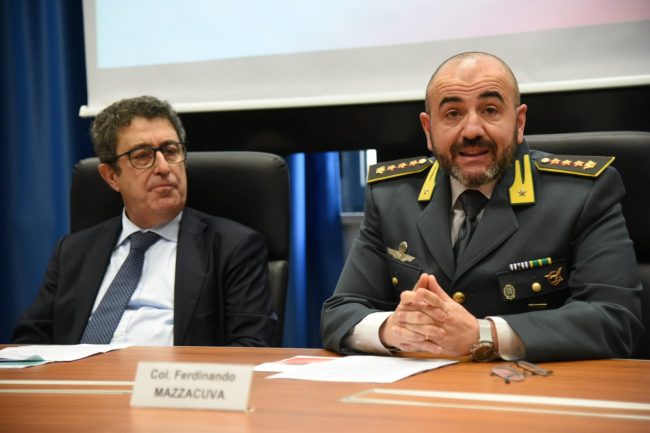 finanza-marchi-contraffatti4-650x433
