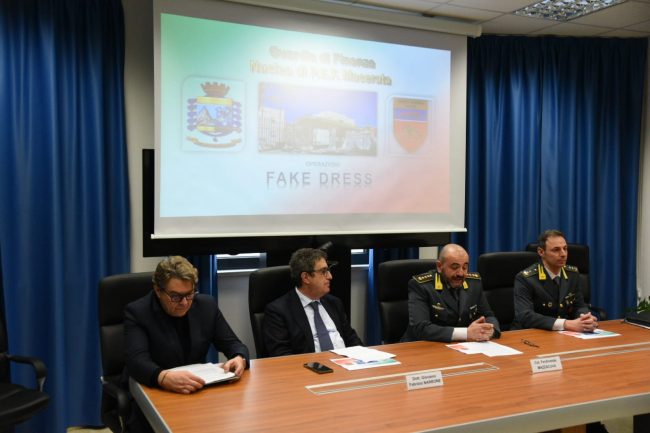 finanza-marchi-contraffatti5-650x433