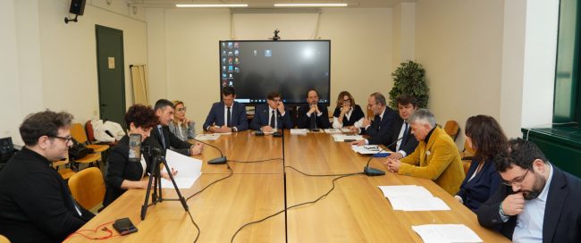vita-da-smartphone-conferenza-latini