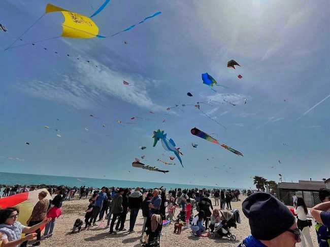 aquiloni-porto-recanati-2-650x488