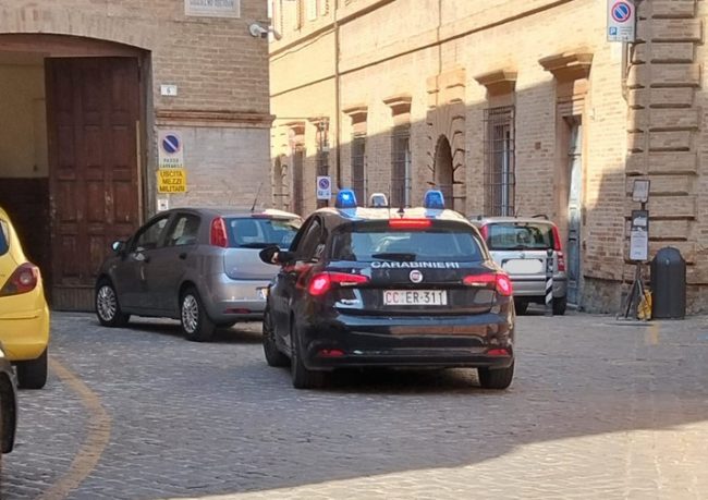 carabinieri-arresti