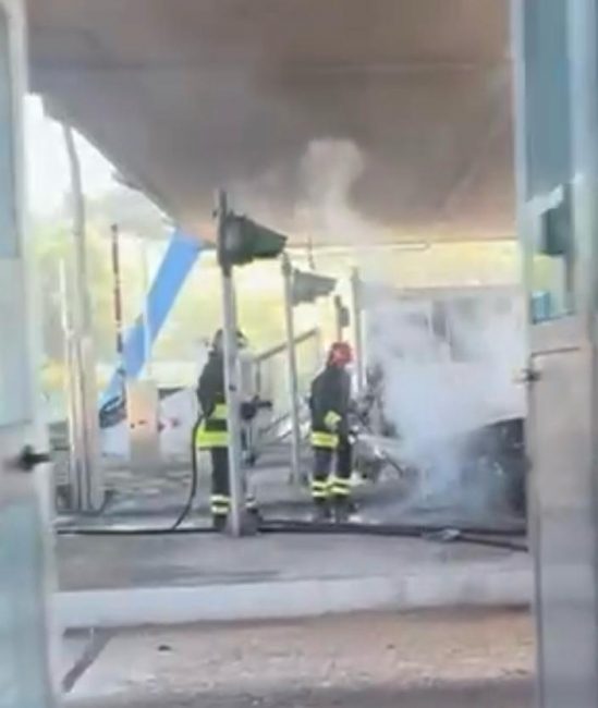 casello-incendio-5-549x650