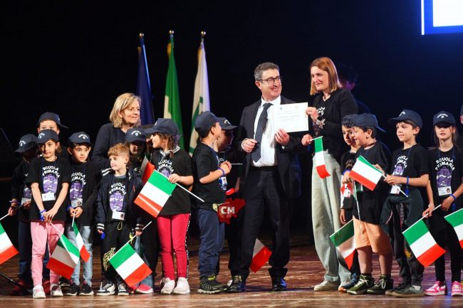 festa-polizia-locale-2025-teatro-rossini-civitanova-FDM-13-650x433